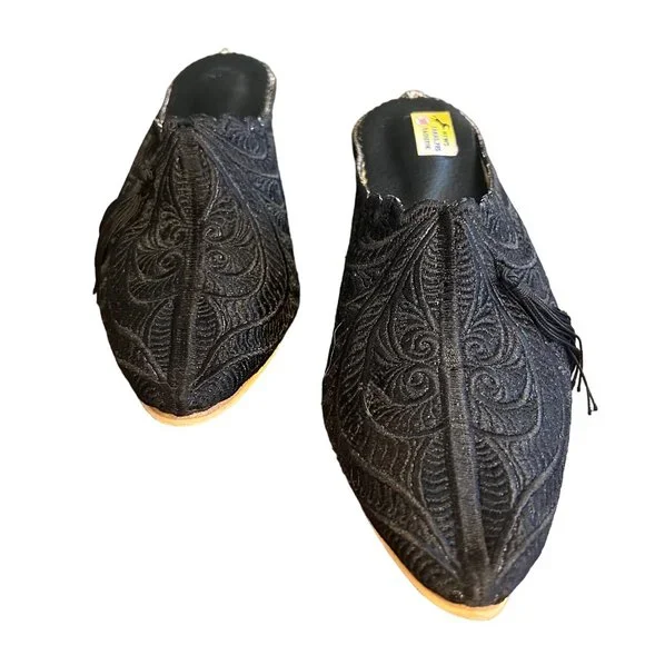 One-of-a-Kind Vintage Embroidered Lace Wedge Mules with Tassels - Picture 5 of 8